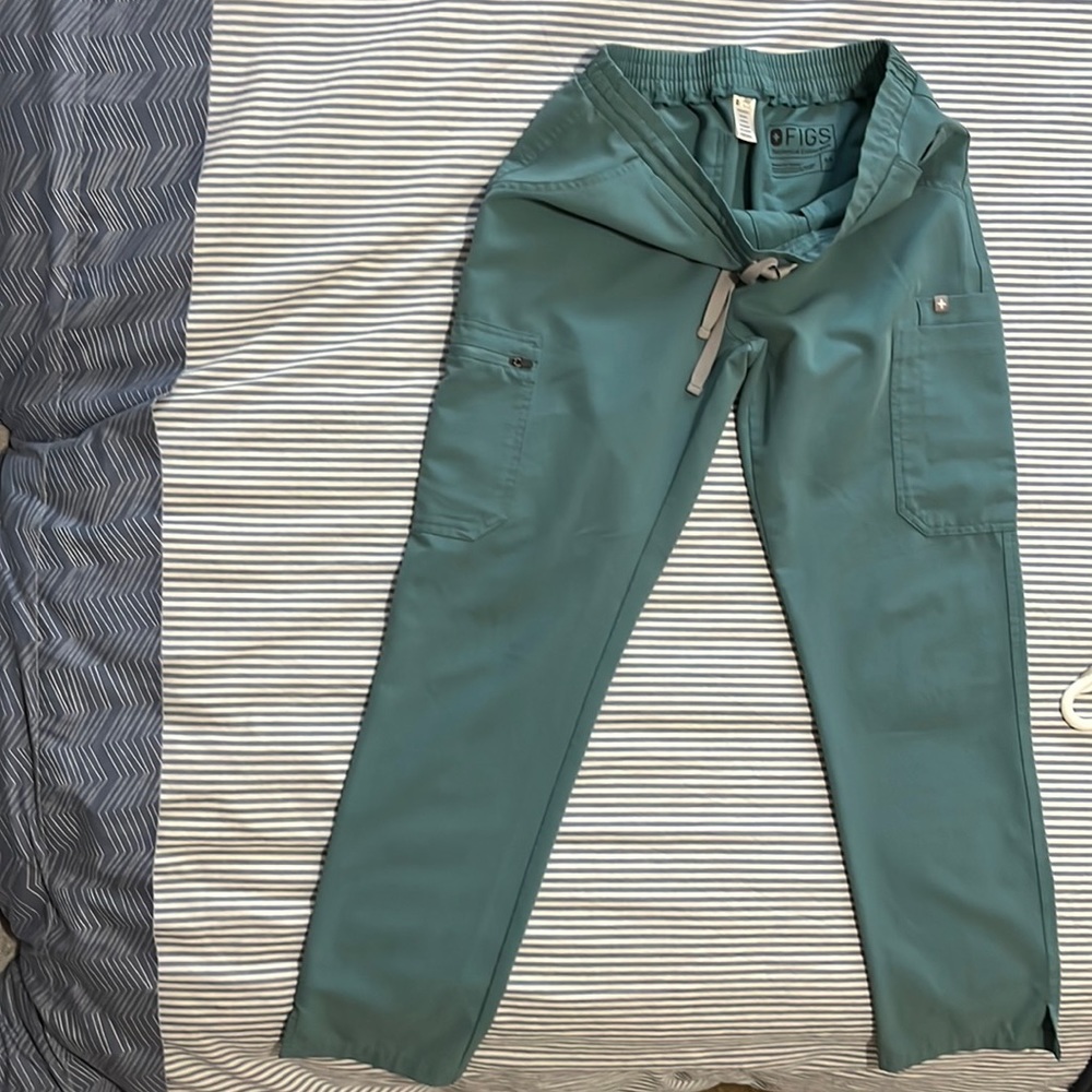 Figs Yola small scrub pants